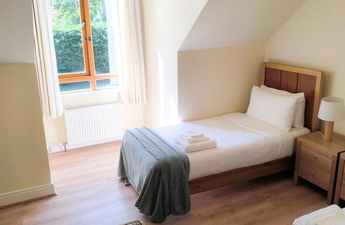 Swords Condo | Heyward Mews Holiday Homes (Sleeps 5)