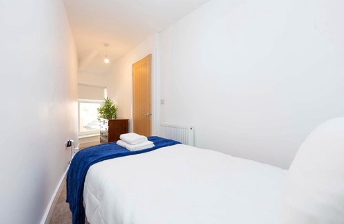 Pentrebach House | Taff Trail Nature Retreat Cottage