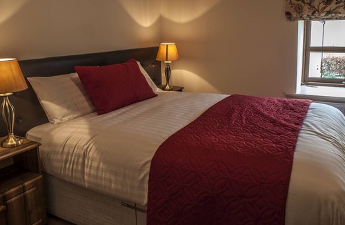 Tyrrellspass Apartment | New Forest Golf Club Apartments