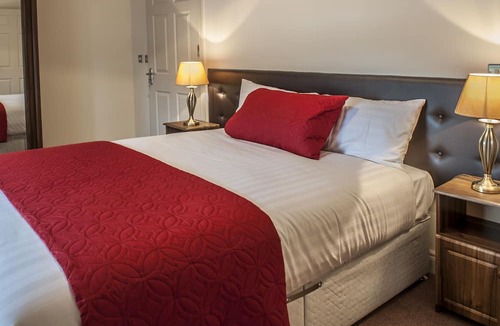 Tyrrellspass Apartment | New Forest Golf Club Apartments