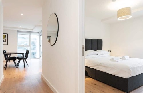 Sutton Cross Apartment | The Hunt by Dublin At Home