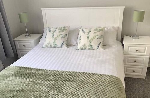 Roscoe Apartment | Cortoon Inn, Double Room 5 (1 DBL)