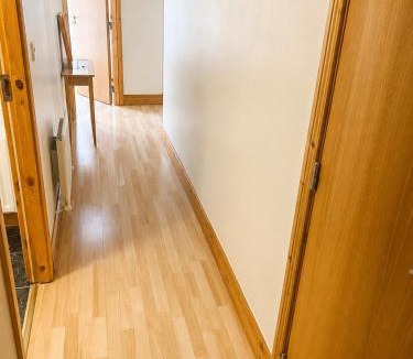 Castleknock House | Stylish 2BR wiz Free Parking near Castleknock