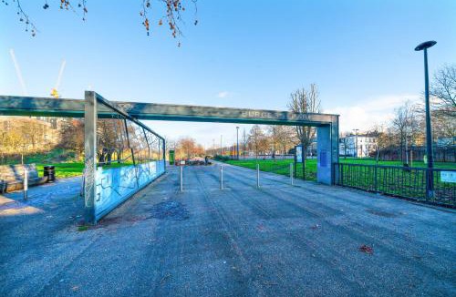 Camberwell Green Apartment | Modern London 1 Bedroom Apartment Camberwell, Oval & Elephant & Castle