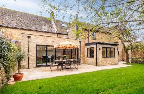 Bourton House | The Potting Shed | Banham Cottages