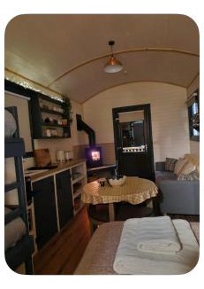 Killeagh House | The Shepherds Hut at Foxglove Lodge