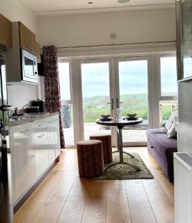 Narberth Other | Bluebell number 5 with hot tub at Noble Court