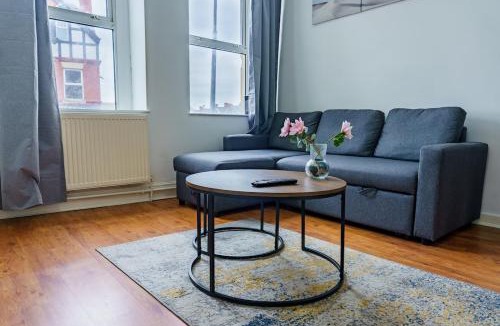 Barry Apartment | Charity Suite I Modern Barry Apartment I Near Town Centre, Barry Island & Gavin & Stacey Pub I Wi-Fi & Easy Cardiff Access I Parking