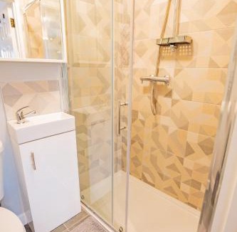 Kinnegad Apartment | Flexistays - Private En-Suite Studios - Kinnegad