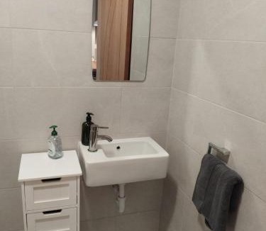 Miltown Malbay Apartment | An tOileán Basement apartment & distant sea views