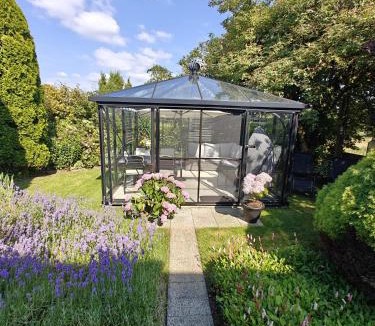 Athlone House | Riverview House