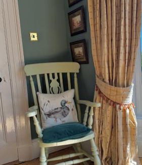 Londonderry House | Riverbank House