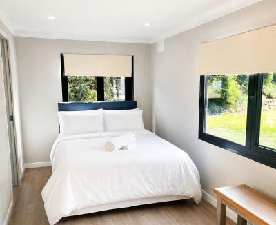 Sutton Cross House | Modern 2 Bed Luxury Cabin Private Gated Estate