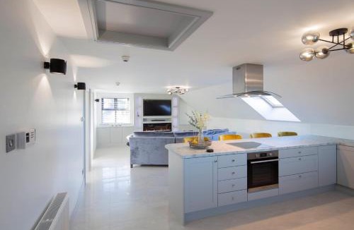 Newry Apartment | Luxury 2-Bed Retreat with Private Bar & Hot Tub