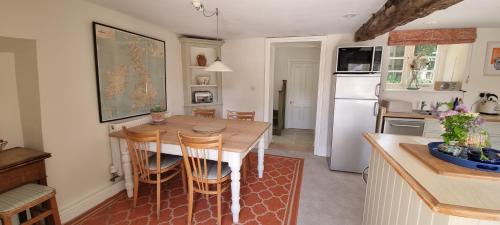 Ewen House | Characterful Cotswold cottage