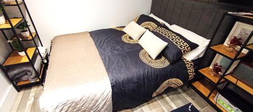 Saggart House | Citywest Luxury Ensuite Attic Room with Workspace near Luas