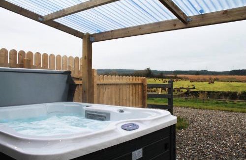 Coleraine House | Forest View Cottage - Private Hot Tub
