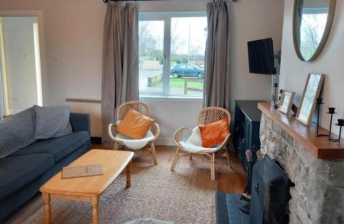 Carrick-on-Shannon House | Leitrim Quay - Riverside Cottage 4
