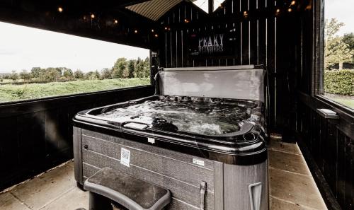 Limavady Cabin | Shepherds Huts at Ballyness Farm