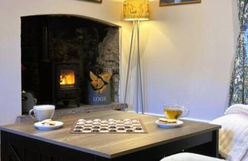 Llanfihangel Tal-y-llyn House | The Cottage at Sychnant Farm
