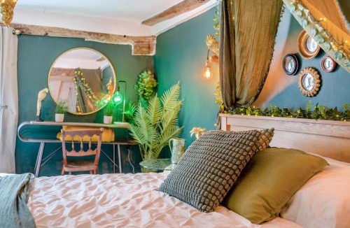 Ozleworth Apartment | 3 Bed in Wotton-under-Edge oc-l33488