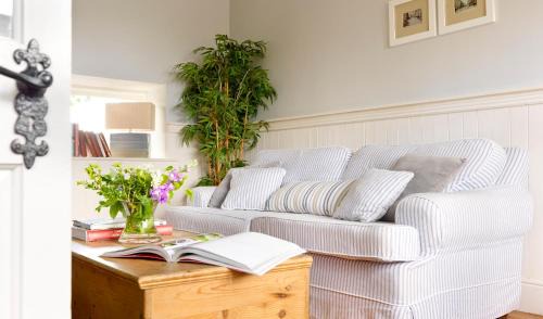 Tralee House | Courtyard Cottages