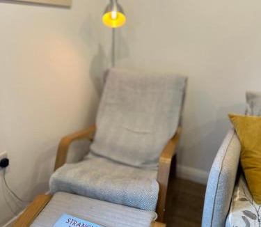 Newcastle House | Bath Lane Cottages com & Sauna Garden x8 beds