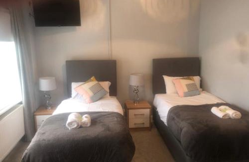 Ballinrobe Hotel | The Bowers Bar & Restaurant