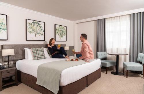 Belfast Hotel | Ivanhoe Inn and Hotel
