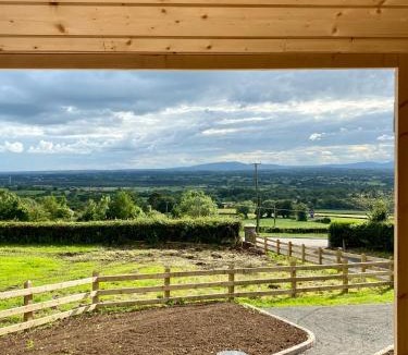 Lisnagunogue Other | The Stone Wall Hideaway