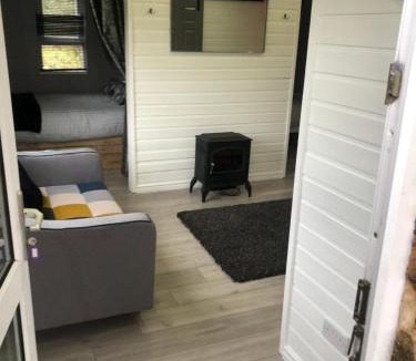 Magherafelt Other | Gracelands Glamping lodge 1