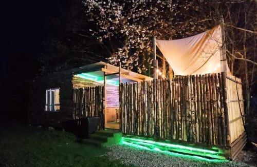 Magherafelt Other | Gracelands Glamping lodge 1