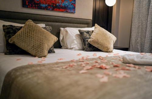 Dunmurry Hotel | Balmoral Hotel, Belfast