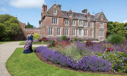 Ballyedmond House | Wells House & Gardens Self Catering Accessible Cottage 3 Bedrooms Sleep 6