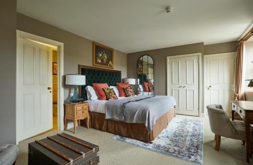 Corsham Hotel | The Methuen Arms