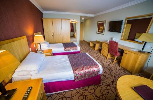 Larne Hotel | Curran Court Hotel