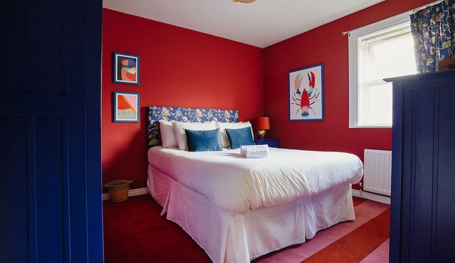 Central Belfast Apartments: Unique Retreat in the East