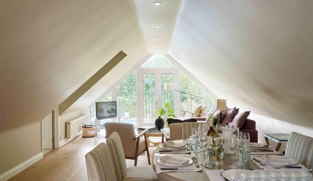Hollyhock Lodge in Southend