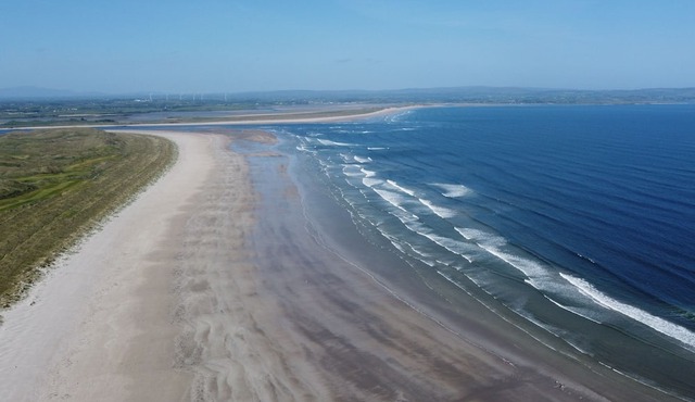 Cois Farraige; Luxury Stay Near Golf and Beach