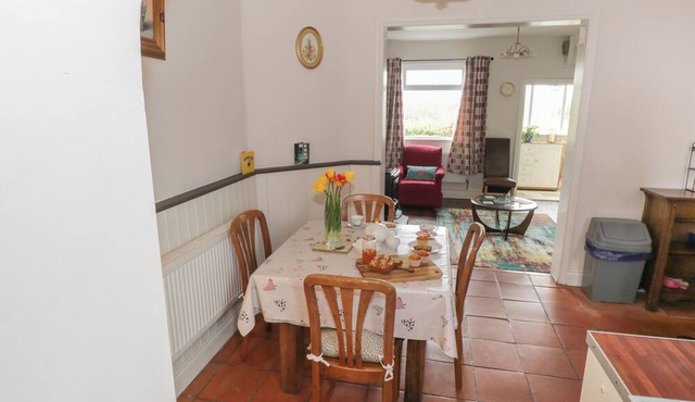 7 Aikenhead Terrace