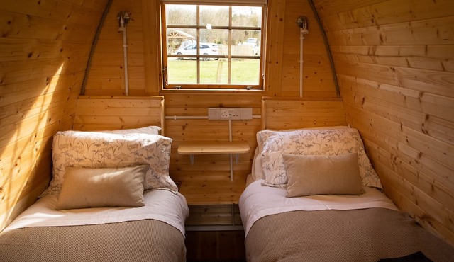 Cosy Pod-cabin Near Beautiful Landscape in Omagh