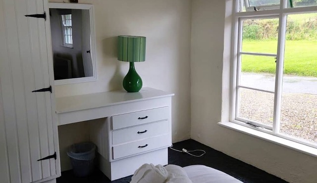 Corofin Lake Cottage No 2