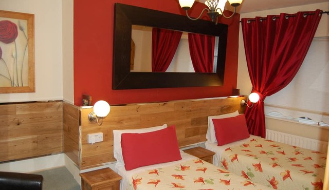 FlyOver Bed and Breakfast