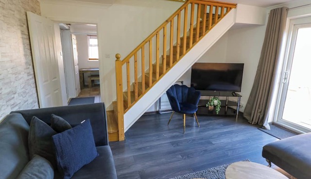 7 Waverton Mews