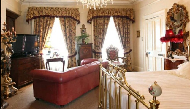 Charlemont House