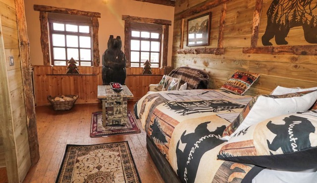 Bear Claw Lodge