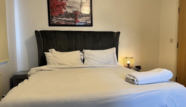 Havana 2 bed Apartment in london