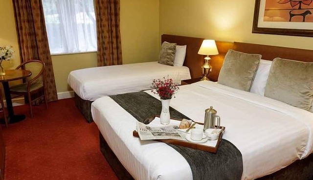 Hamlet Court Hotel