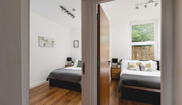 Skyvillion - 2 Bed Apartment in Ladbroke Grove