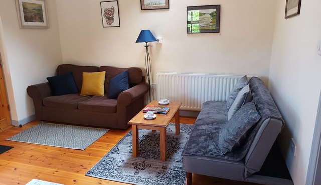 Sea view 1-Bed Cottage with private garden